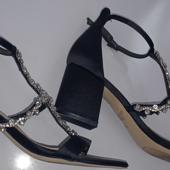 Badgley Mischka Jewel Black Satin  Embellished Sandals Heels - Picture 6 of 9